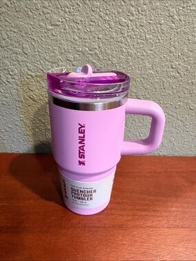 Stanley Pink Travel Tumbler - Read description and view last picture.